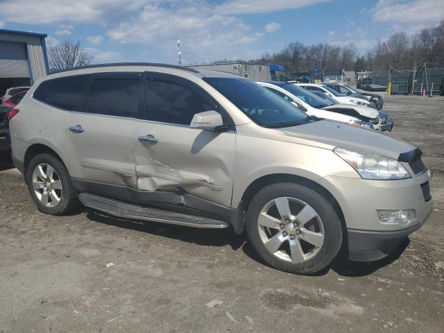 1GNKVGEDXCJ322892 - 2012 CHEVROLET TRAVERSE LT GOLD photo 4