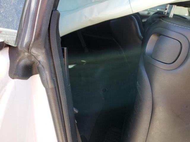 2C3CDZFJ1KH570730 - 2019 DODGE CHALLENGER R/T SCAT PACK WHITE photo 10