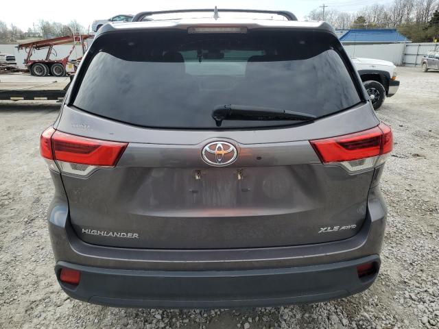5TDJZRFH2JS531792 - 2018 TOYOTA HIGHLANDER SE ნაცრისფერი ფოტო 6