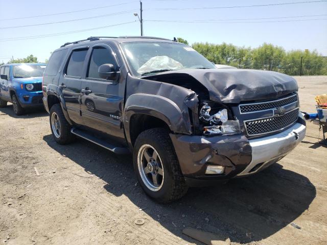 1GNSKBE02BR281201 - 2011 CHEVROLET TAHOE K1500 LT GRAY photo 1