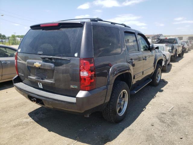 1GNSKBE02BR281201 - 2011 CHEVROLET TAHOE K1500 LT GRAY photo 4