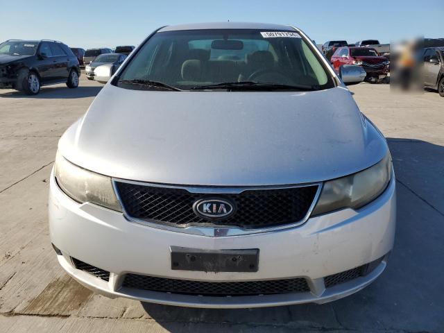 KNAFU4A20A5856082 - 2010 KIA FORTE EX SILVER photo 5