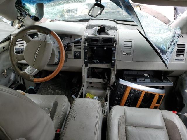 1A8HW58218F129824 - 2008 CHRYSLER ASPEN LIMITED WHITE photo 8