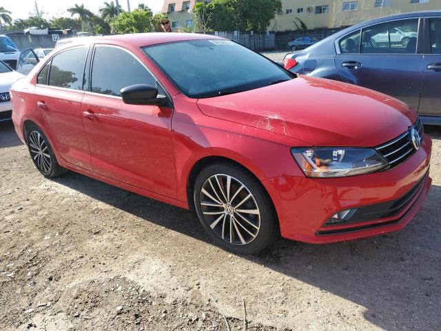 3VWD17AJ0HM303574 - 2017 VOLKSWAGEN JETTA SPORT RED photo 4