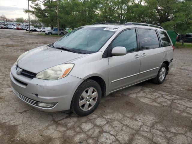 2004 TOYOTA SIENNA XLE, 