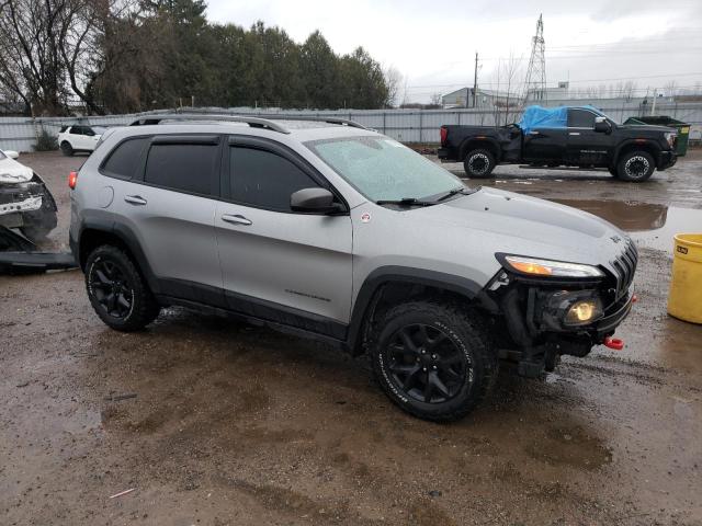 1C4PJMBS9GW223288 - 2016 JEEP CHEROKEE TRAILHAWK SILVER photo 4