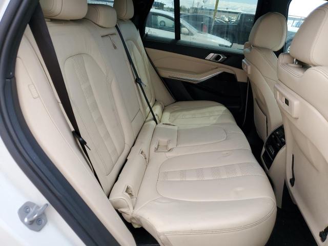 5UXCR4C07M9E64296 - 2021 BMW X5 SDRIVE 40I WHITE photo 11