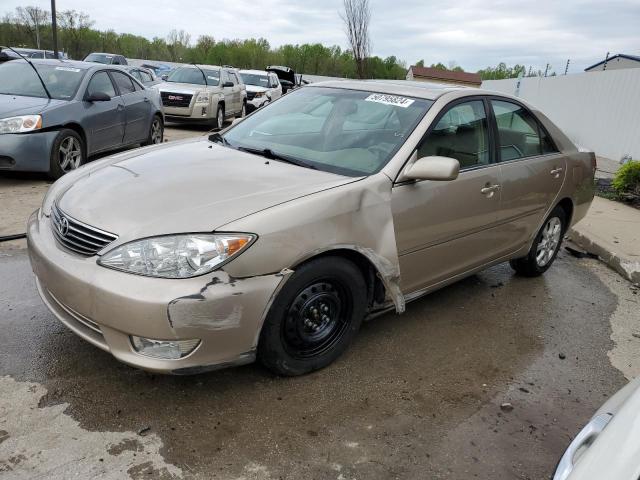 JTDBE32K453028111 - 2005 TOYOTA CAMRY LE TAN photo 1