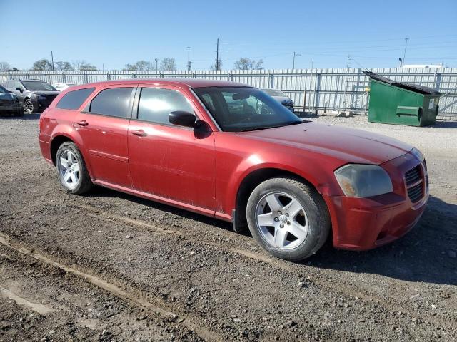 2D4FV48V15H154547 - 2005 DODGE MAGNUM SXT RED photo 4