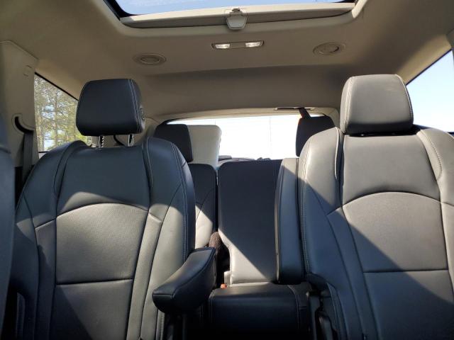 5GAERBKW6JJ237971 - 2018 BUICK ENCLAVE ESSENCE WHITE photo 10