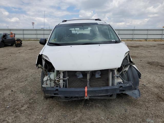 5TDZK23C77S065017 - 2007 TOYOTA SIENNA CE WHITE photo 5