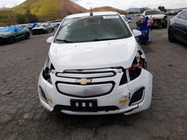 KL8CK6S05GC624868 - 2016 CHEVROLET SPARK EV 1LT WHITE photo 5