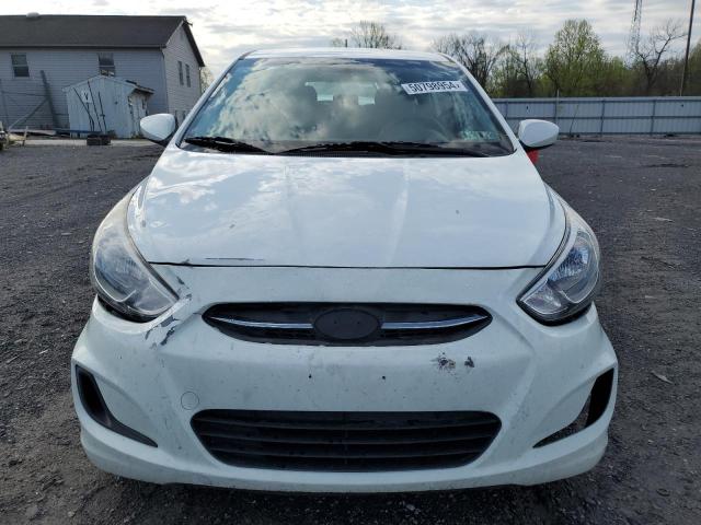 KMHCT5AE8GU273648 - 2016 HYUNDAI ACCENT SE WHITE photo 5