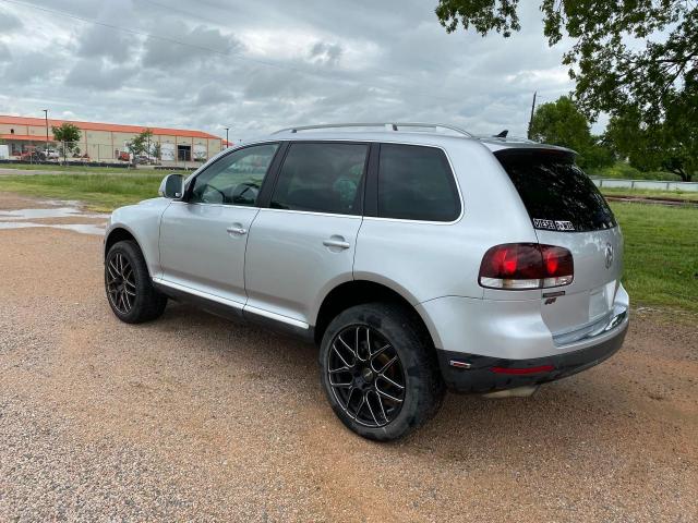 WVGFK7A97AD003249 - 2010 VOLKSWAGEN TOUAREG TDI SILVER photo 3