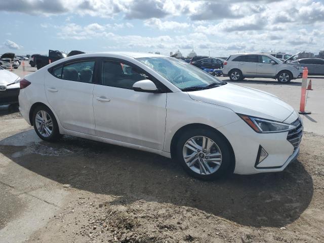 5NPD84LF0LH595764 - 2020 HYUNDAI ELANTRA SEL WHITE photo 4