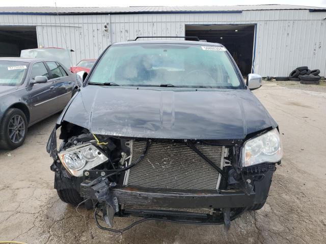 2C4RC1CG7CR303350 - 2012 CHRYSLER TOWN & COU TOURING L CHARCOAL photo 5