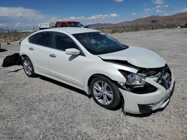 1N4AL3AP1EC316320 - 2014 NISSAN ALTIMA 2.5 WHITE photo 4