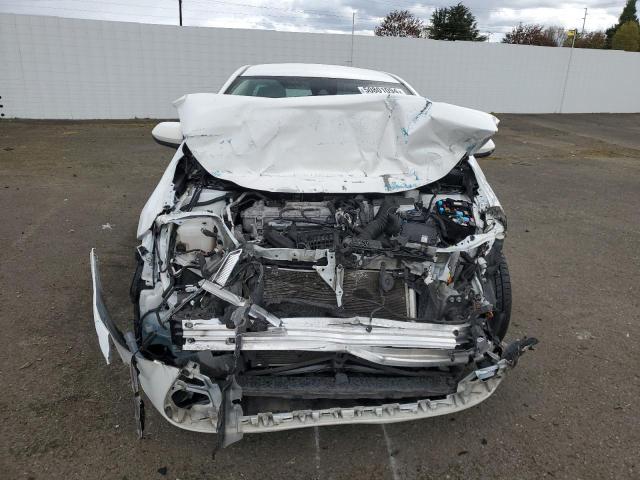 5YFEPMAE0MP204988 - 2021 TOYOTA COROLLA LE WHITE photo 5