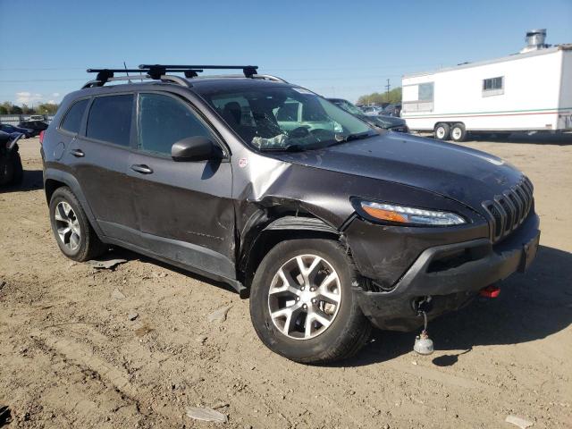 1C4PJMBS8HW655548 - 2017 JEEP CHEROKEE TRAILHAWK შავი ფოტო 4