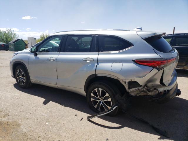 5TDGZRBH1LS050175 - 2020 TOYOTA HIGHLANDER XLE SILVER photo 2