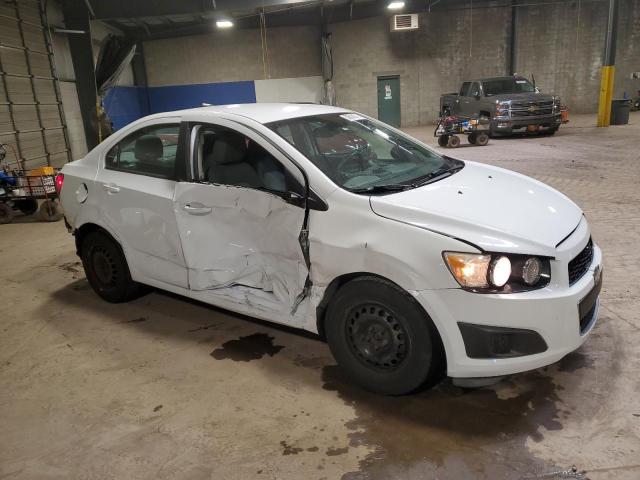 1G1JA5SGXD4146504 - 2013 CHEVROLET SONIC LS WHITE photo 4