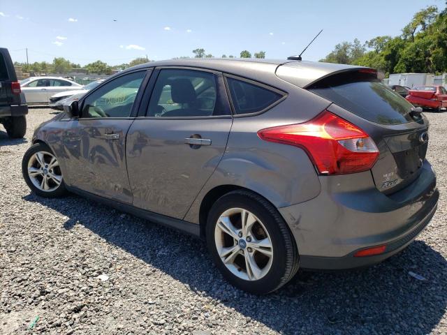 1FAHP3K24CL293067 - 2012 FORD FOCUS SE GRAY photo 2