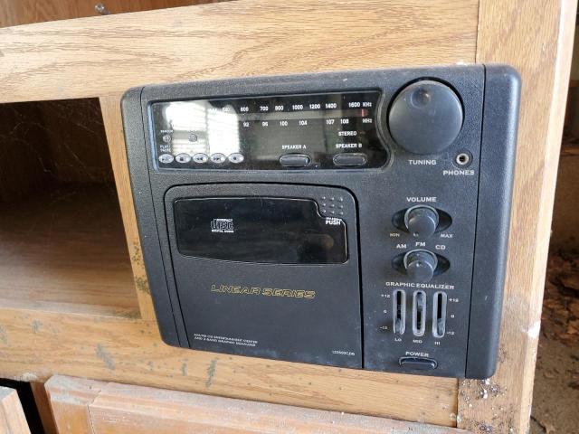 4YDT3072X4A212025 - 2004 KEYSTONE SPRINTER WHITE photo 9