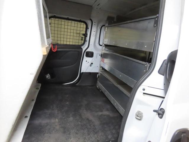 ZFBHRFBB7M6V74207 - 2021 RAM PROMASTER SLT WHITE photo 6