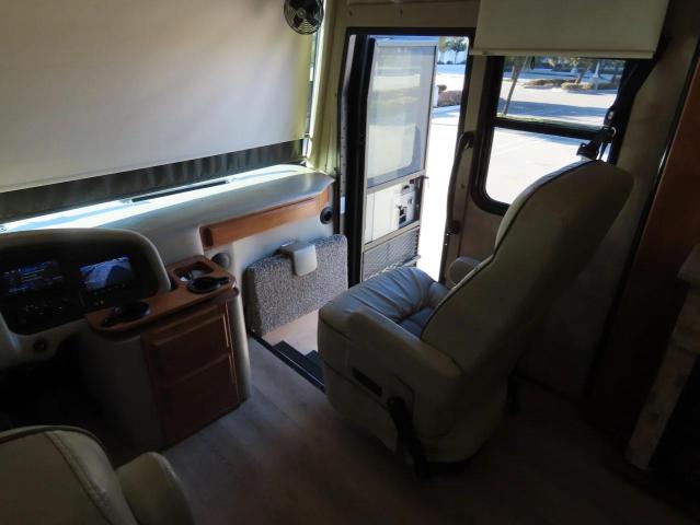 4UZAB2DTXACAS7588 - 2010 FREIGHTLINER CHASSIS XC BROWN photo 9