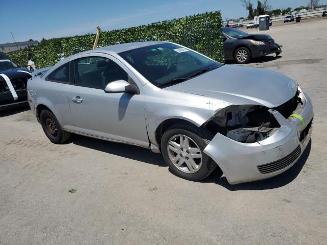 1G2AL15F477197808 - 2007 PONTIAC G5 SILVER photo 4