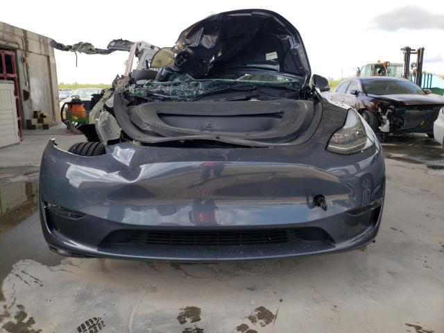 7SAYGDEE1PA057149 - 2023 TESLA MODEL Y GRAY photo 5