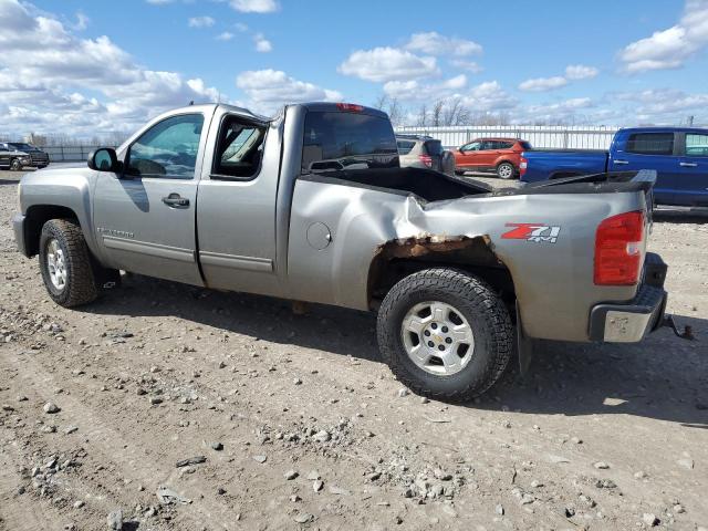 1GCEK29039Z272372 - 2009 CHEVROLET SILV1500 4 K1500 LT SILVER photo 2