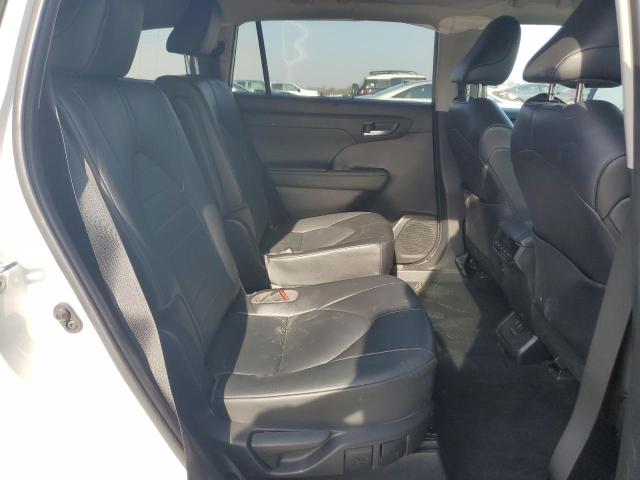 5TDGZRBH3NS194670 - 2022 TOYOTA HIGHLANDER XLE თეთრი ფოტო 11