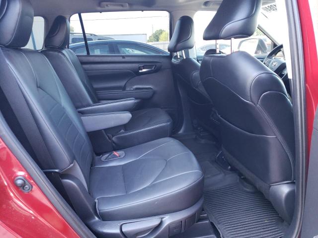 5TDGZRAH5MS038890 - 2021 TOYOTA HIGHLANDER XLE RED photo 11
