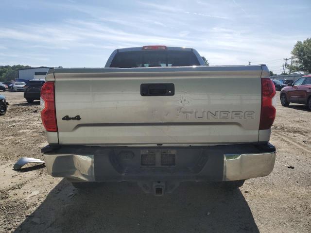 5TFUW5F10HX589552 - 2017 TOYOTA TUNDRA DOUBLE CAB SR/SR5 SILVER photo 6