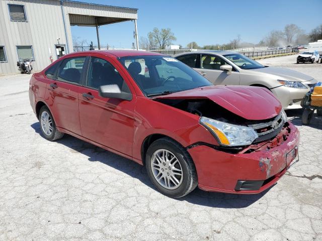1FAHP3FN8BW167621 - 2011 FORD FOCUS SE RED photo 4