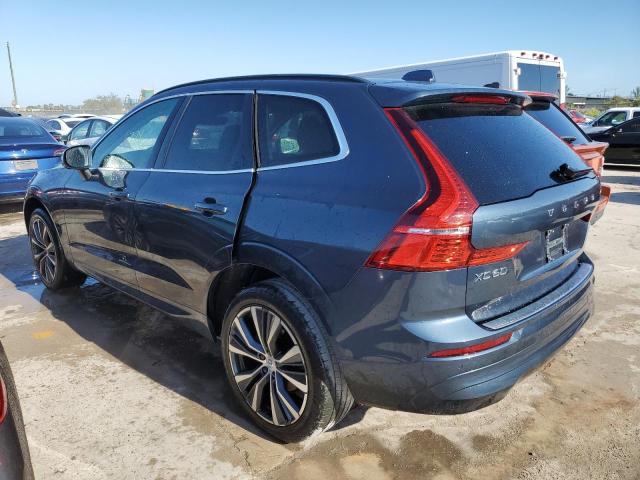 YV4L12DK9N1026614 - 2022 VOLVO XC60 B5 MOMENTUM BLUE photo 2