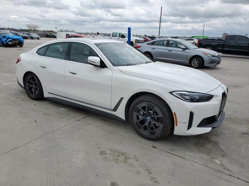 WBY43AW08RFS83004 - 2024 BMW I4 EDRIVE 35 WHITE photo 4