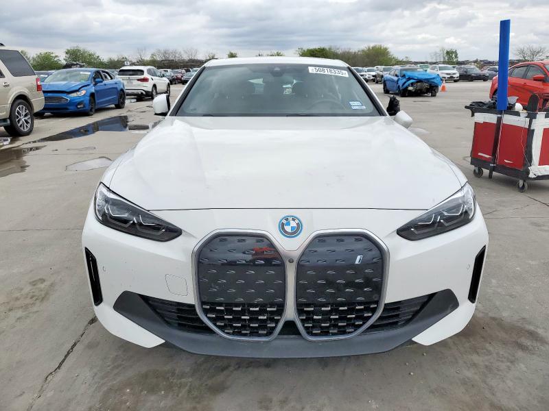 WBY43AW08RFS83004 - 2024 BMW I4 EDRIVE 35 WHITE photo 5