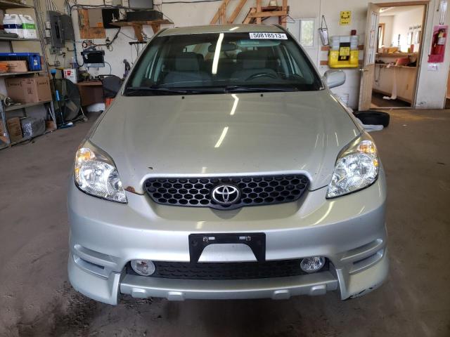 2T1KR32E74C208784 - 2004 TOYOTA MATRIX XR SILVER photo 5