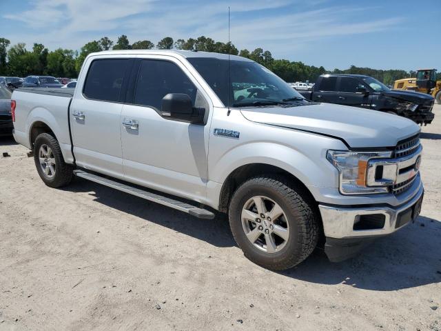 1FTEW1CP6JKF40512 - 2018 FORD F150 SUPERCREW SILVER photo 4
