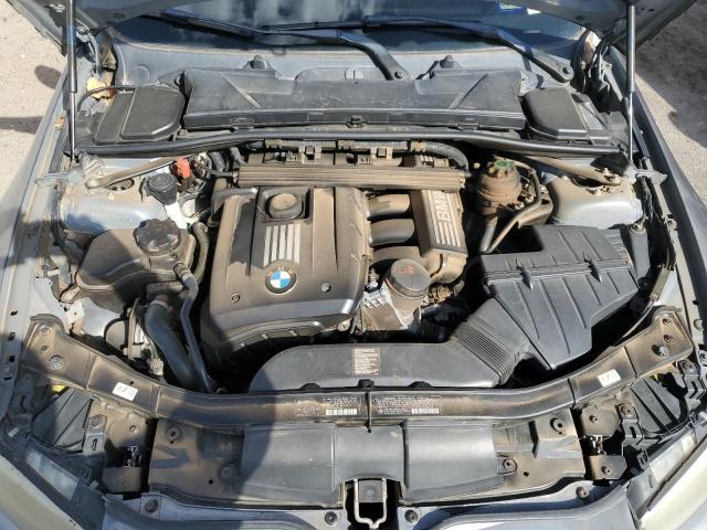 WBAKE5C53BE573959 - 2011 BMW 3 SER I SULEV GRAY photo 11
