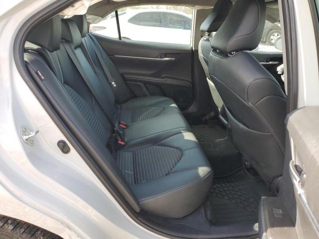 4T1T11AK4RU210487 - 2024 TOYOTA CAMRY SE NIGHT SHADE WHITE photo 10