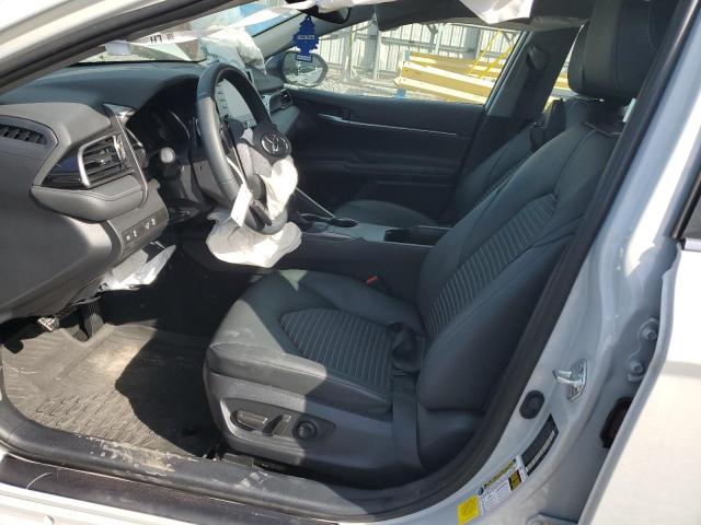 4T1T11AK4RU210487 - 2024 TOYOTA CAMRY SE NIGHT SHADE WHITE photo 7