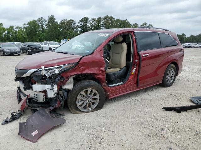 2021 TOYOTA SIENNA XLE, 