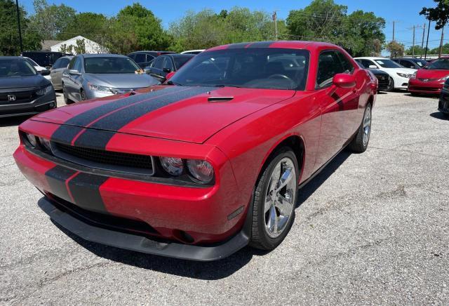 2C3CDYAG0CH217418 - 2012 DODGE CHALLENGER SXT RED photo 2