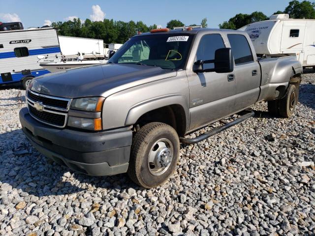 1GCJK33D26F228800 - 2006 CHEVROLET C3500 SILV K3500 GRAY photo 2