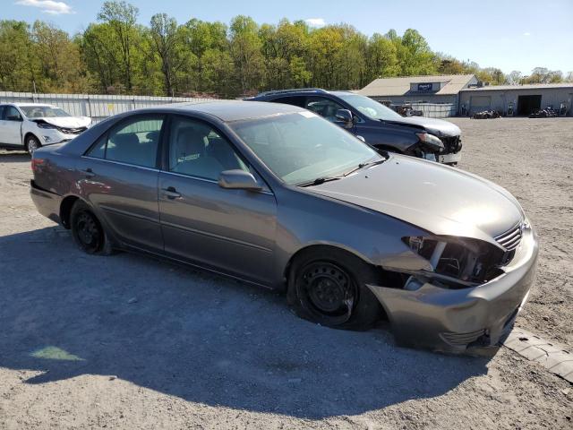 4T1BE30K15U518353 - 2005 TOYOTA CAMRY LE GRAY photo 4