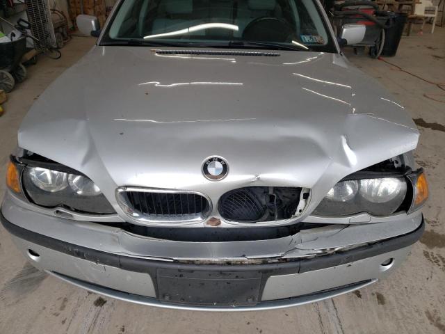 WBAET37433NJ37722 - 2003 BMW 325 I SILVER photo 11