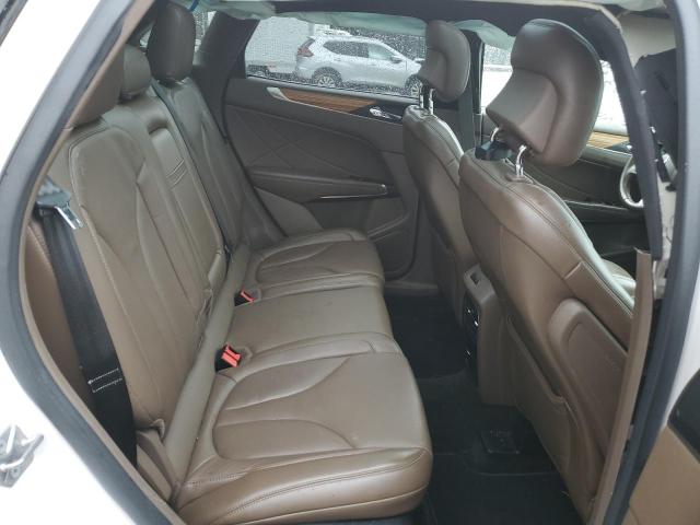 5LMTJ3DH0GUJ24311 - 2016 LINCOLN MKC RESERVE WHITE photo 11